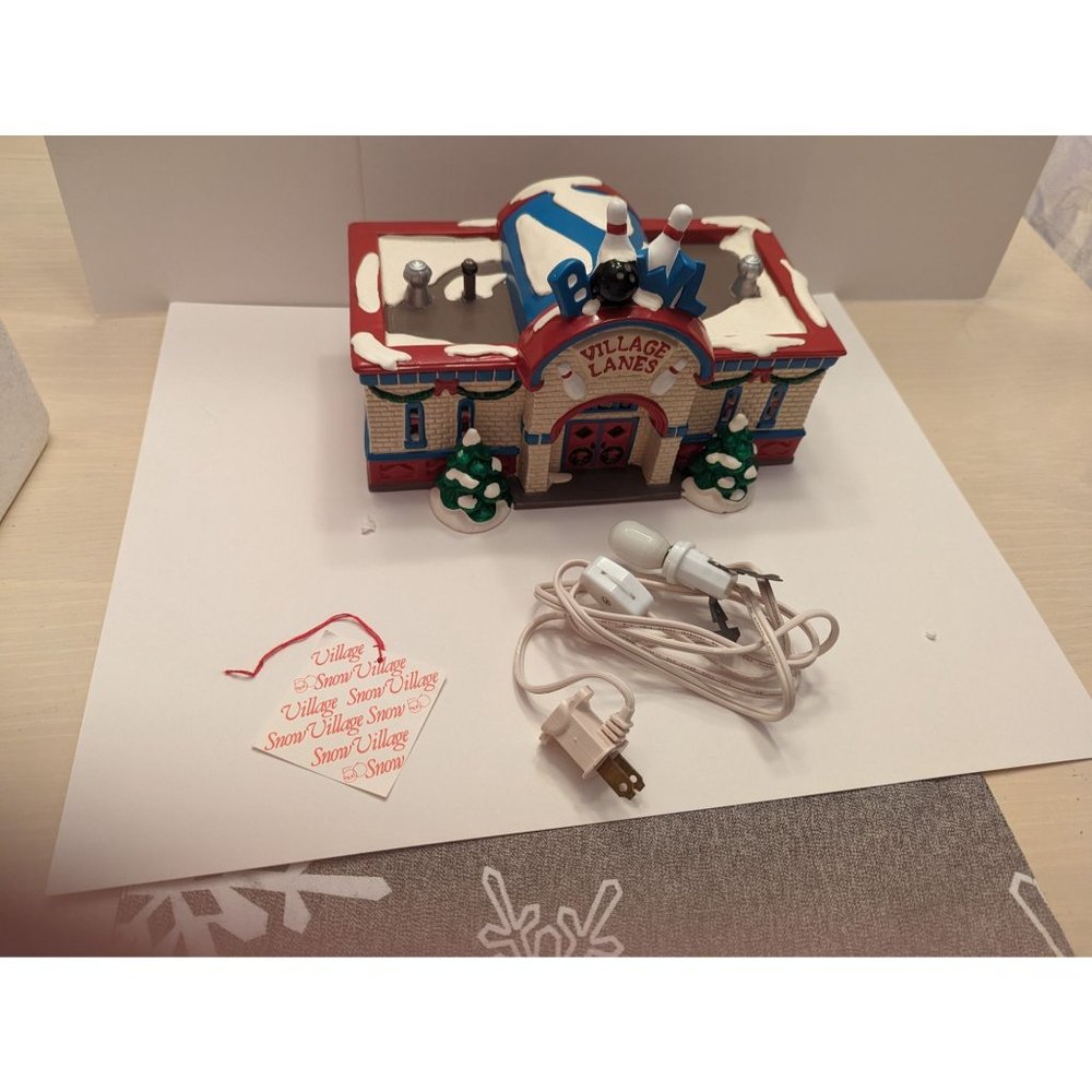 Dept 56 The Original Snow Village Bowling Alley